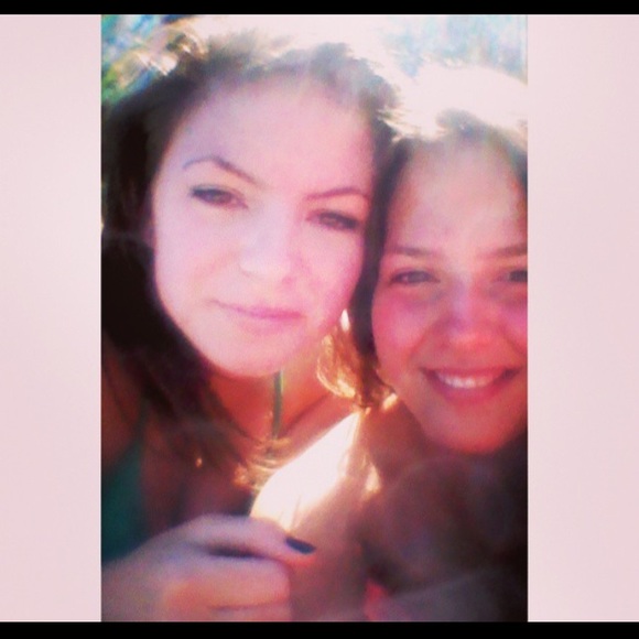 Meet your Posher, Quinn - Picture 1 of 1